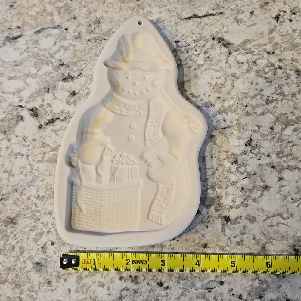 New Longaberger 1997 Snow Friends Series Chilly Pottery Cookie Mold